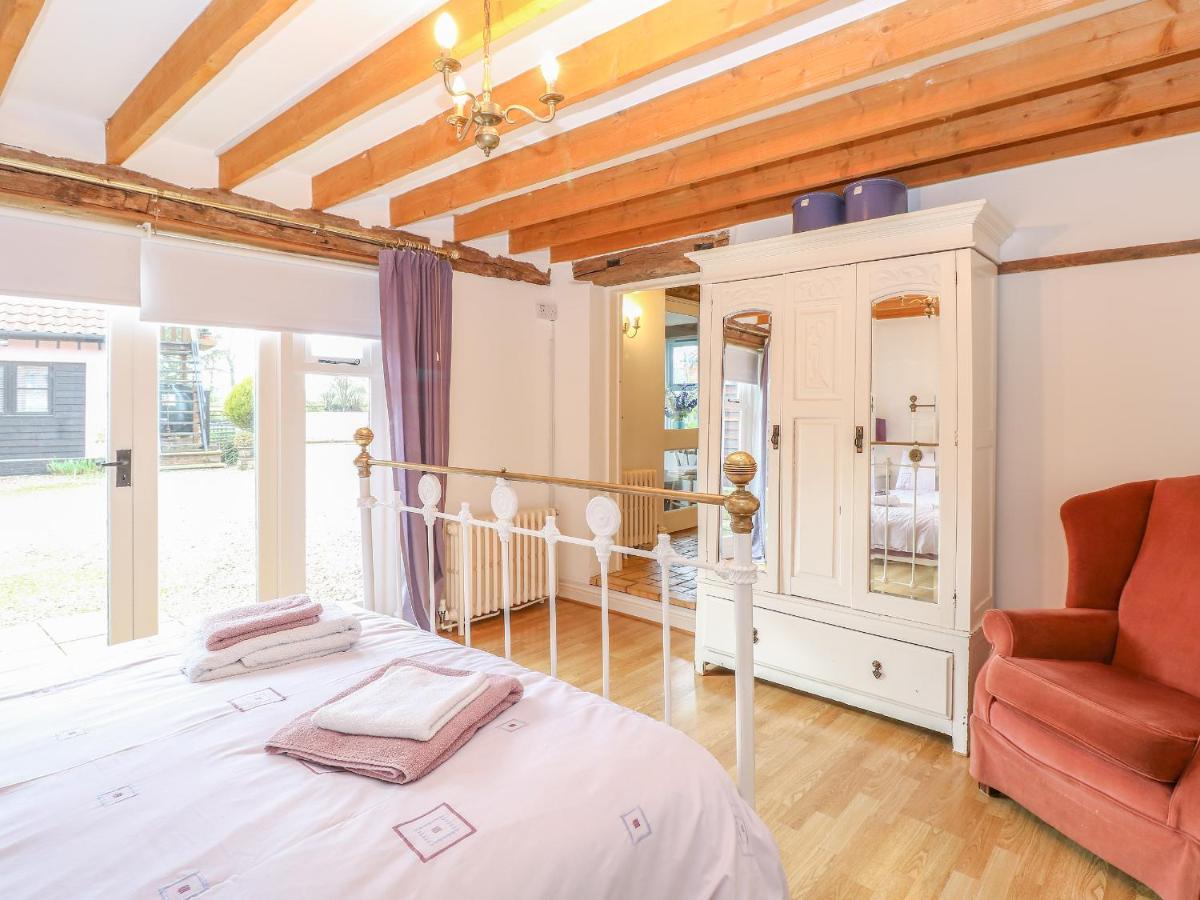 Stable Holiday home Bradenham (Norfolk)